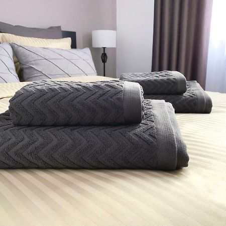 Mhc Quiet Deluxe Suite Near Downtown - Free Parking Braşov Exterior foto